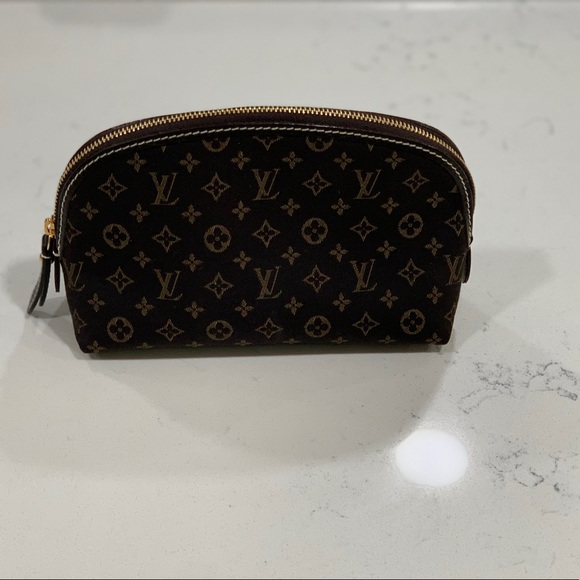 vuitton monogram cosmetic